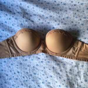 LIKE NEW Freya Strapless Nude Balconette Bra Size 28DD